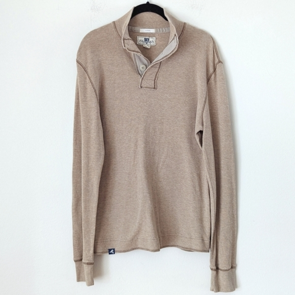 Club Room Fitted Thermal Long Sleeve Quarter Button Up with Contrast Stitching M